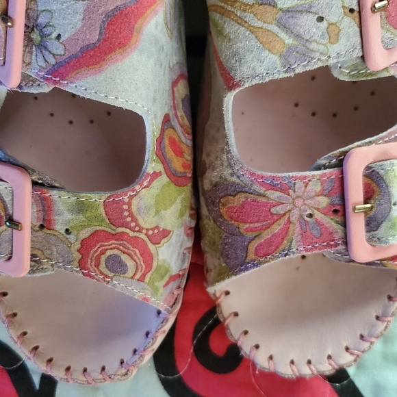 la Plume Women's Italian Size 40/8.5 PAISLEY Sandals ~ NEW WITH BOX - Picture 5 of 9